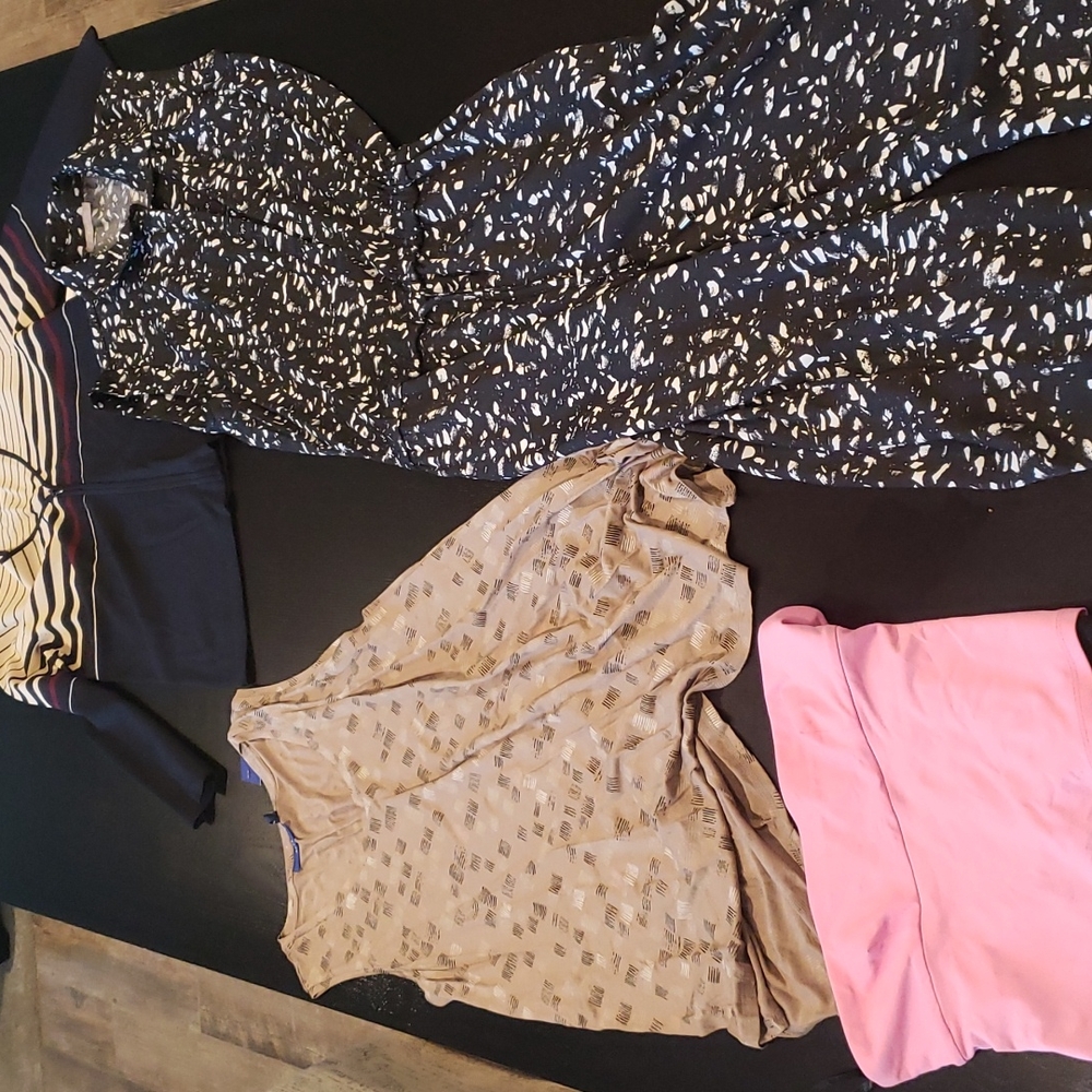 Bundle of 4 size small